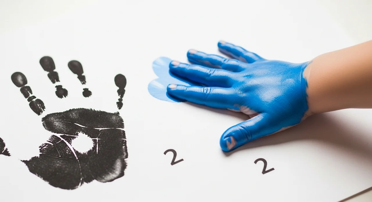 더 특별하게 기록하는 손바닥 크기 재보기 3단계