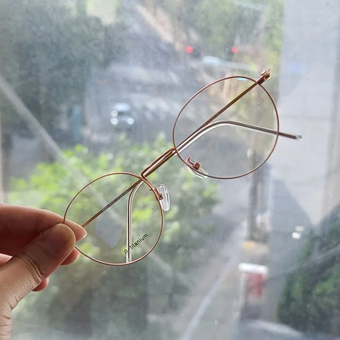 블루라이트차단 안경 초경량 티타늄 안경테 남자 여자 자외선 상세 이미지 2