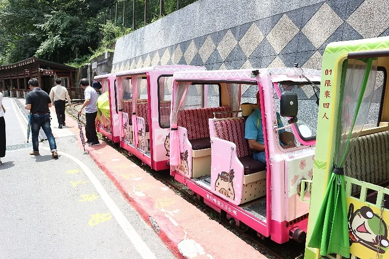 [출발확정] 타이베이/예류/스펀/지우펀/우라이 3박 5일 우라이케이블카 시먼딩 DAY 3 여행 사진